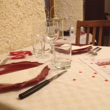 La Tana Del Ghiro Bed & Breakfast Porto Valtravaglia Exterior photo